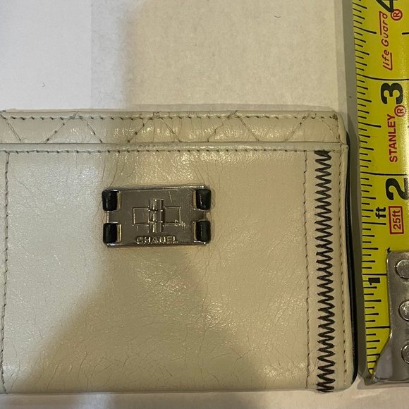 Authentic RARE Chanel White Card Case - Picture 13 of 13